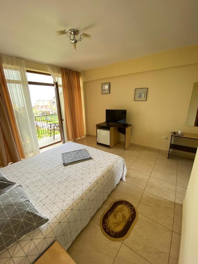Villa Pescarus Костинещи Екстериор снимка